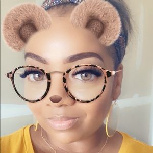 Meet your Posher, Syretta